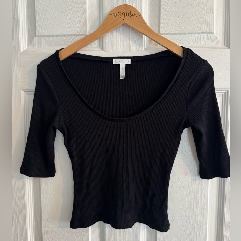 Leith black scoop neck top - size small